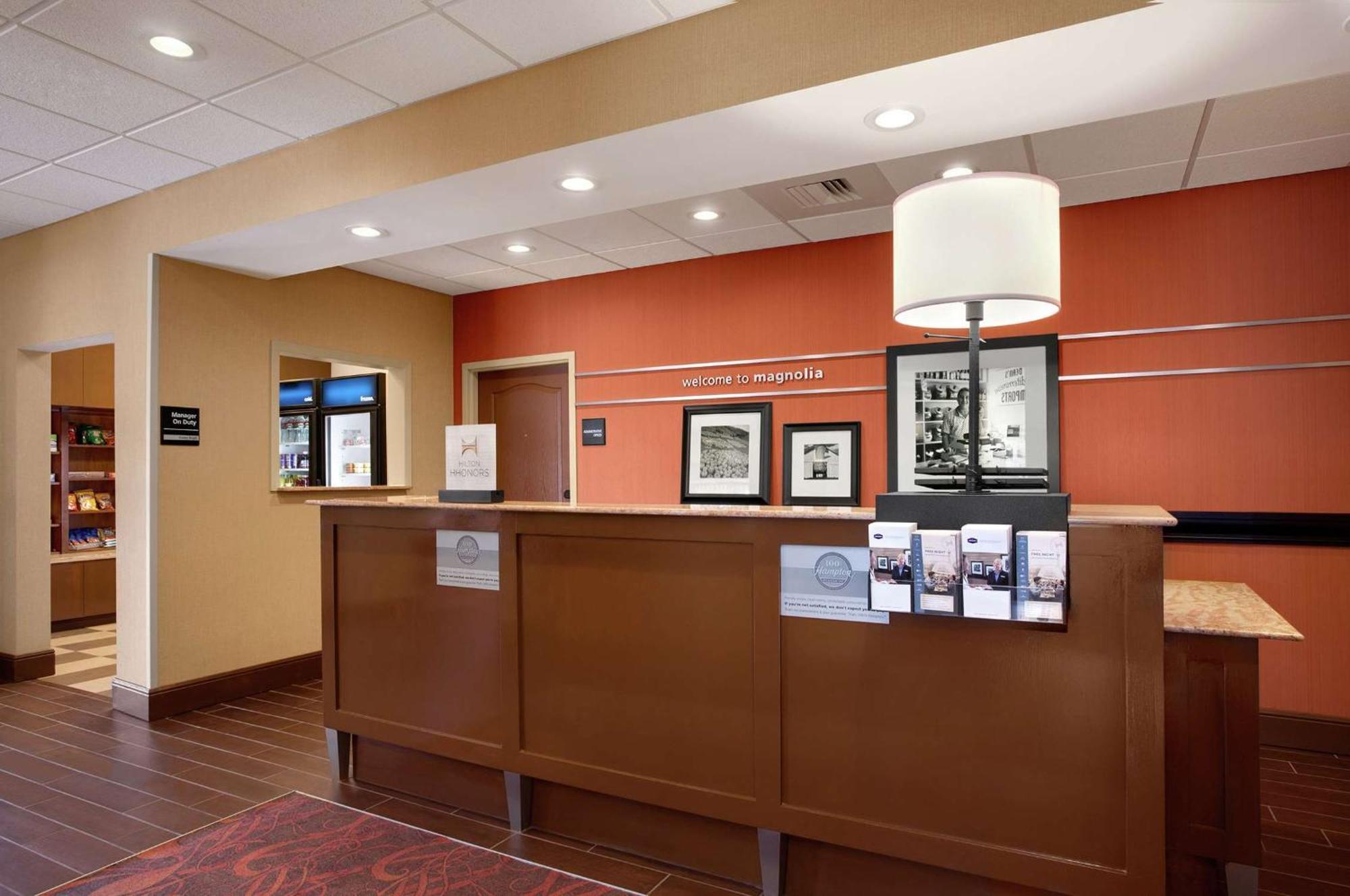 Hampton Inn Magnolia Luaran gambar